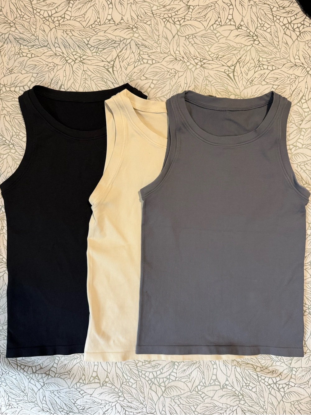 3-Pack Ribbed Seamless Tank Tops